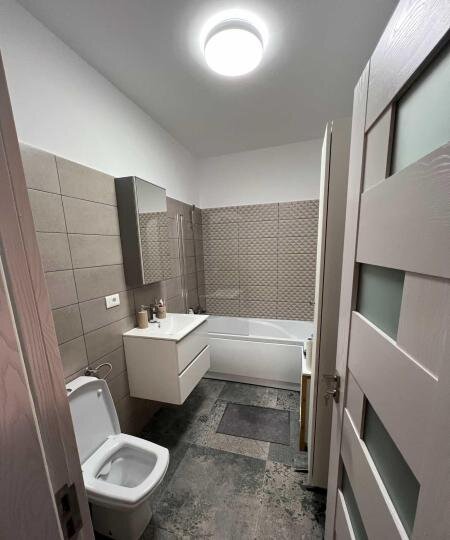 Berceni, Aparatorii Patriei, Metalurgiei, garsoniera confort 1.